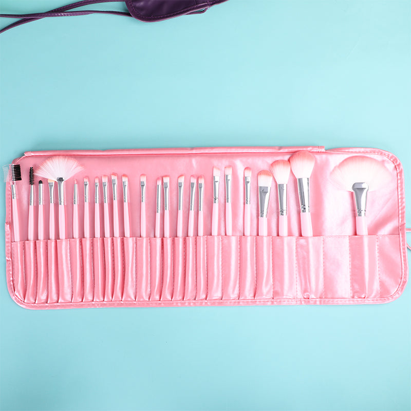 Beginner makeup brush set