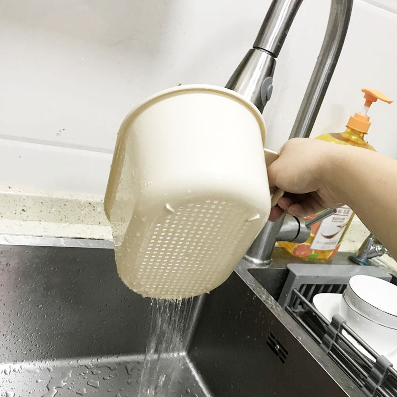 Punch-free buckle kitchen sink shelf