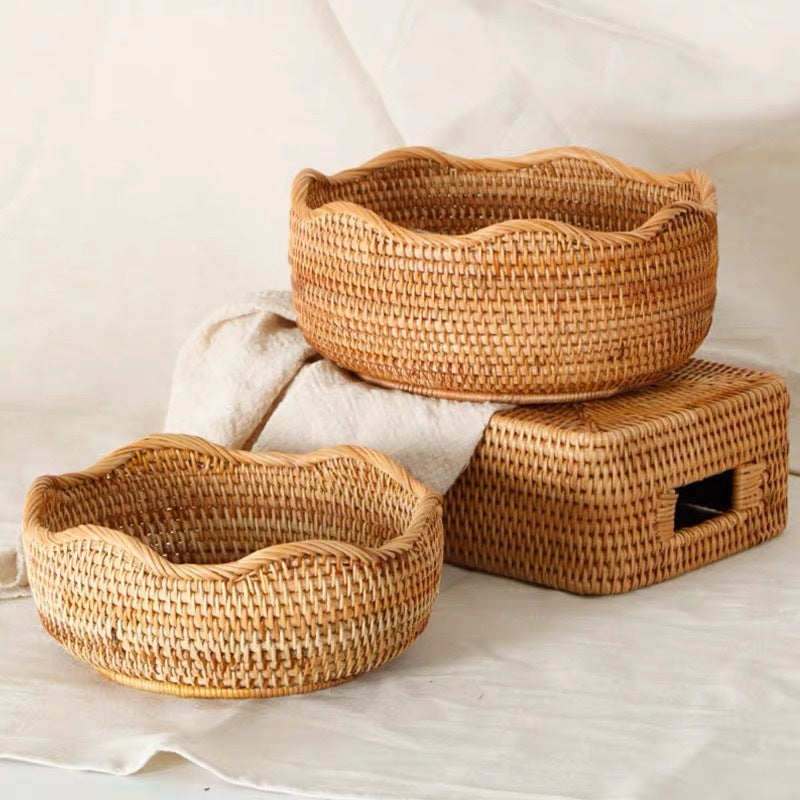 Woven Rattan Holds Fruit Baskets