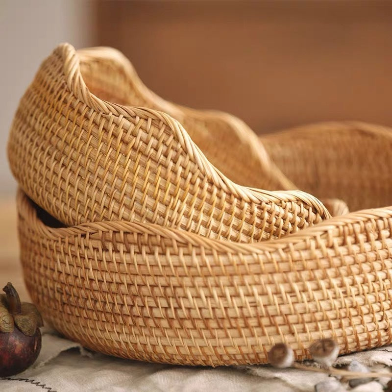 Woven Rattan Holds Fruit Baskets