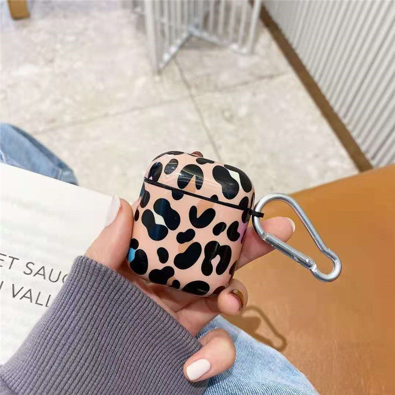 Compatible with Apple , Creative Cow Pattern Apple Bluetooth Earphone Protective Case