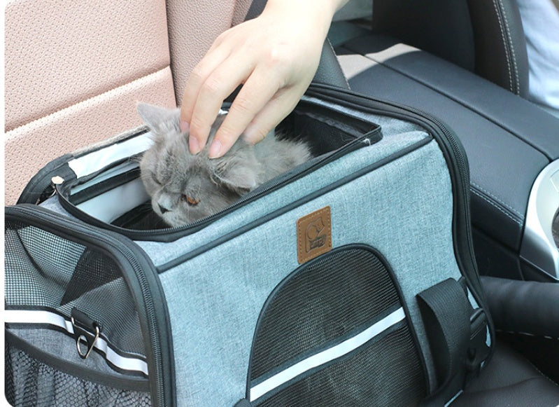 Pet Carriers & Crates