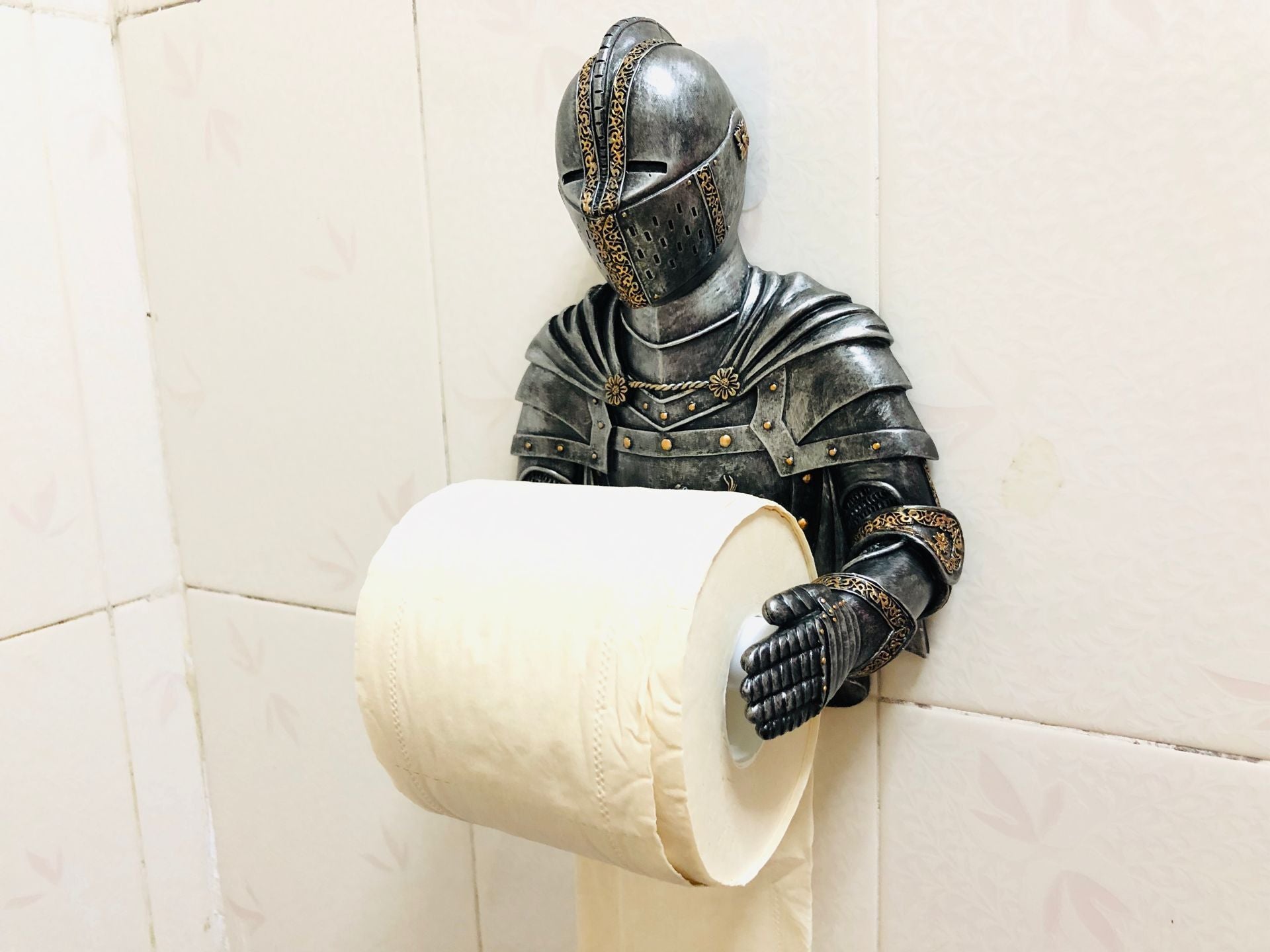 25x20cm Knight Roman Soldier Tissue Holder Style Sucker Wall Hanging Creative Kitchen Roll Paper Tissue Box