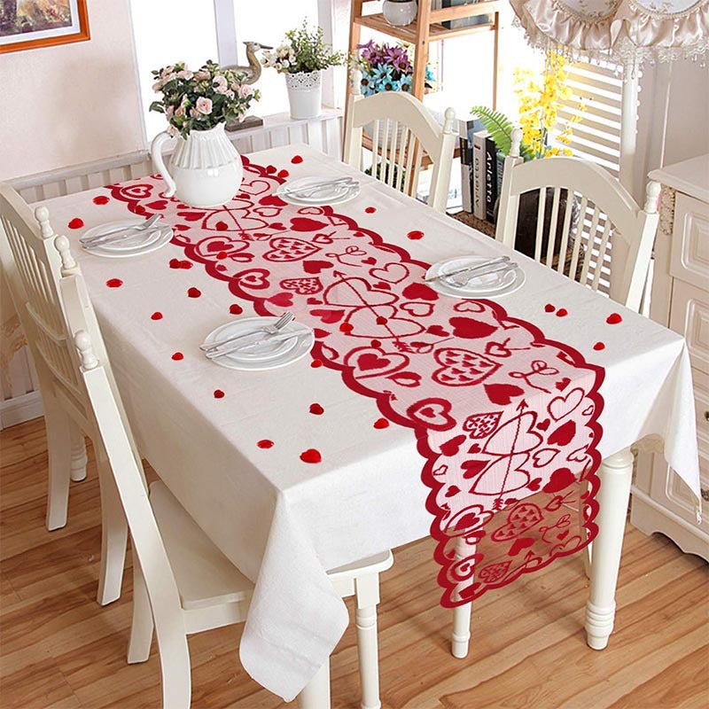 Chemin de table, nappe à flèches de Cupidon