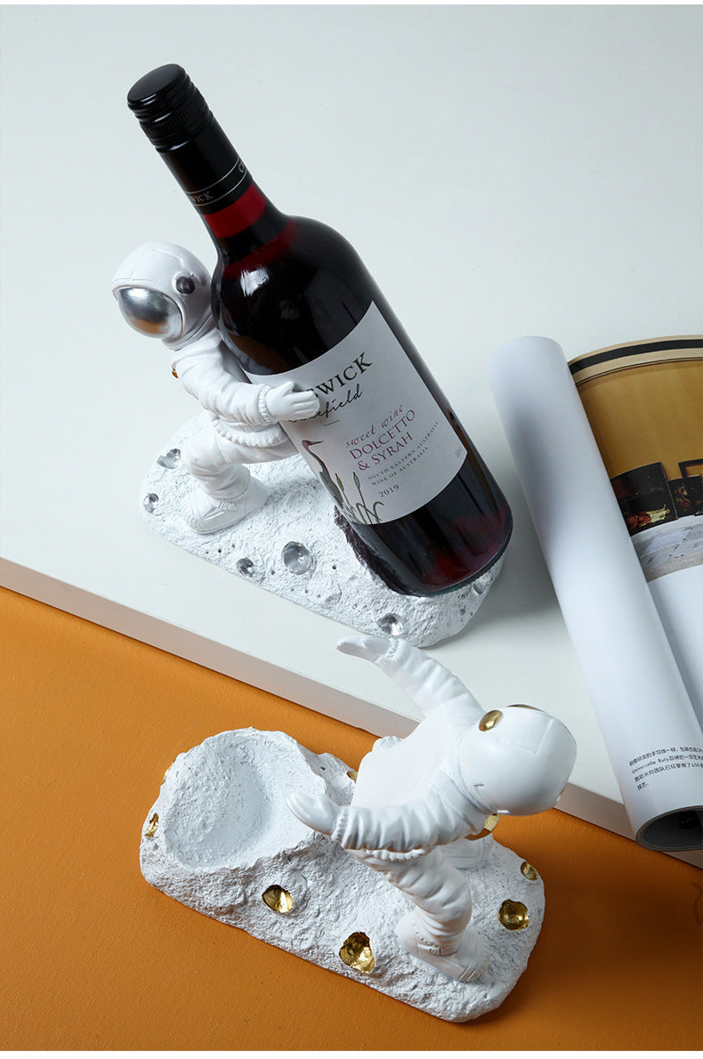 Astronaut wine rack decoration