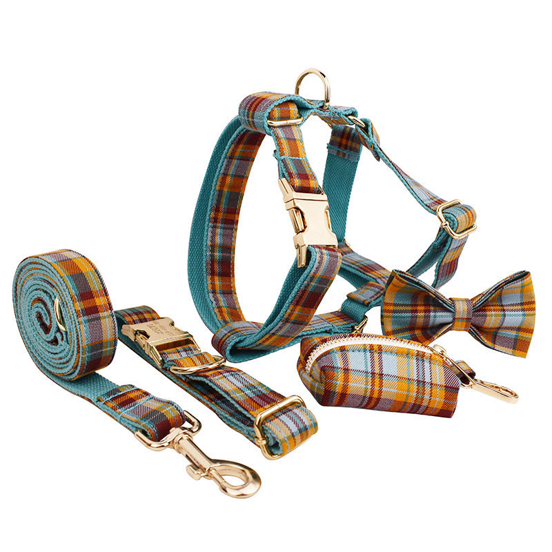 Pet Collars & Harnesses