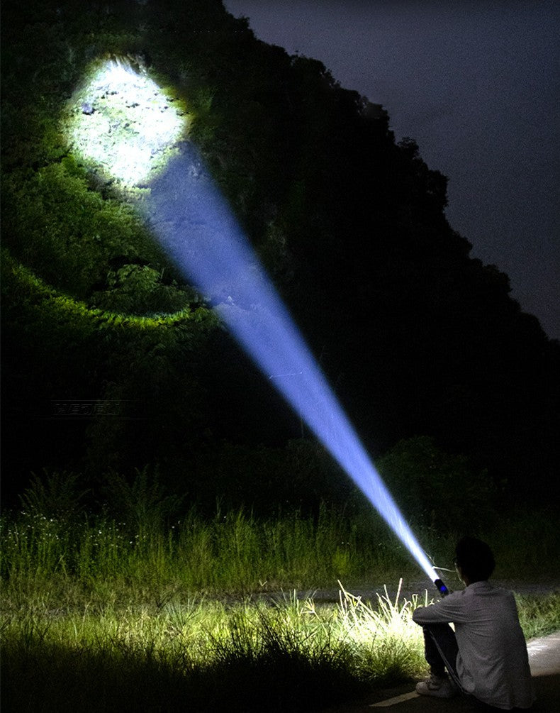 Linterna telescópica con pantalla de potencia de luz fuerte de aleación de aluminio