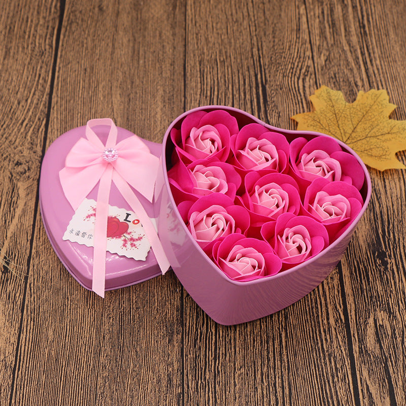 Caja de regalo con flores de jabón