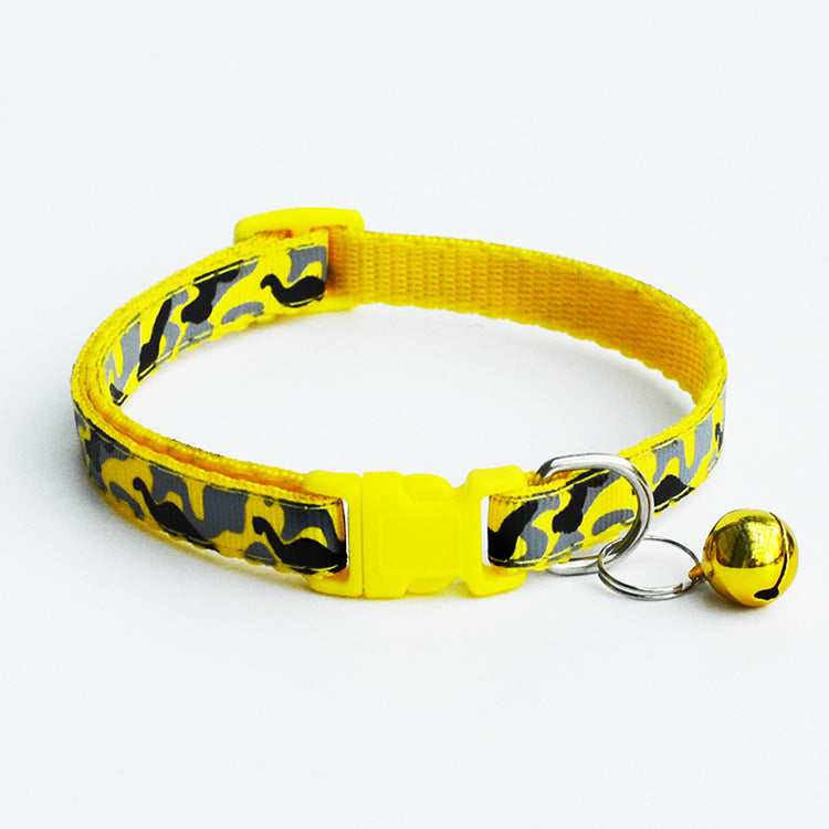 Pet camouflage bell collar