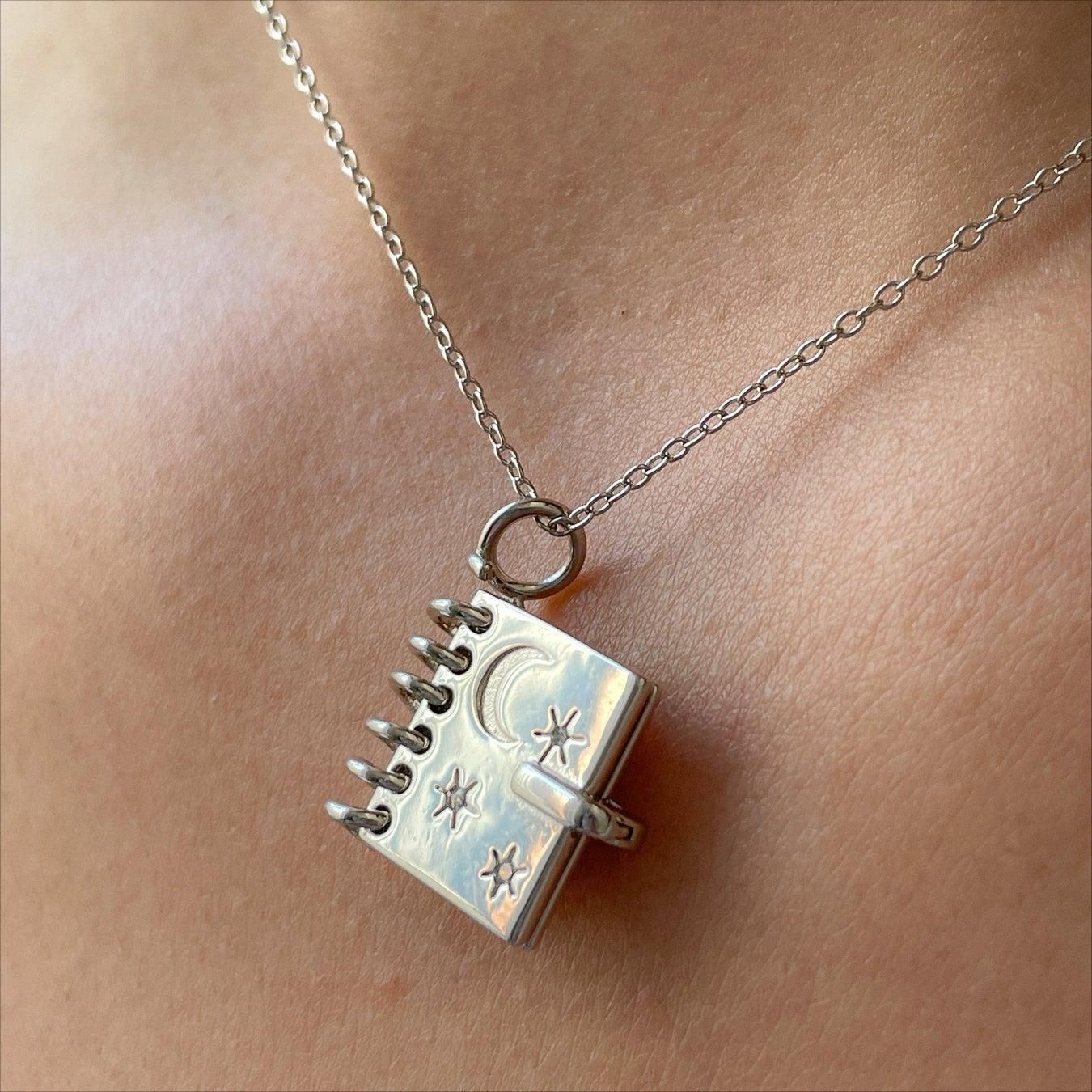 Openable Love Book-shaped Necklace Gift