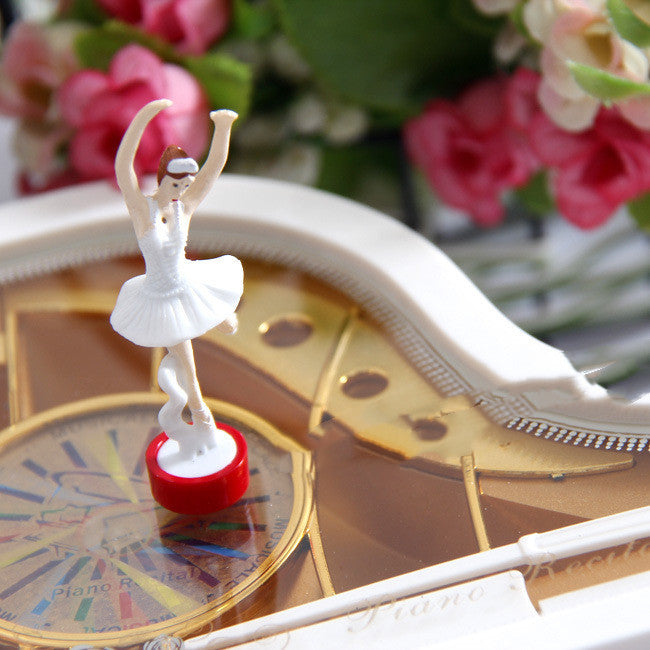 Dancing Girl, Piano Music Box