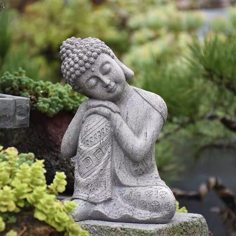 Lawn Ornaments & Garden Sculptures